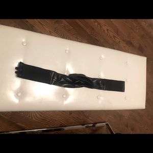 Black leather twist belt